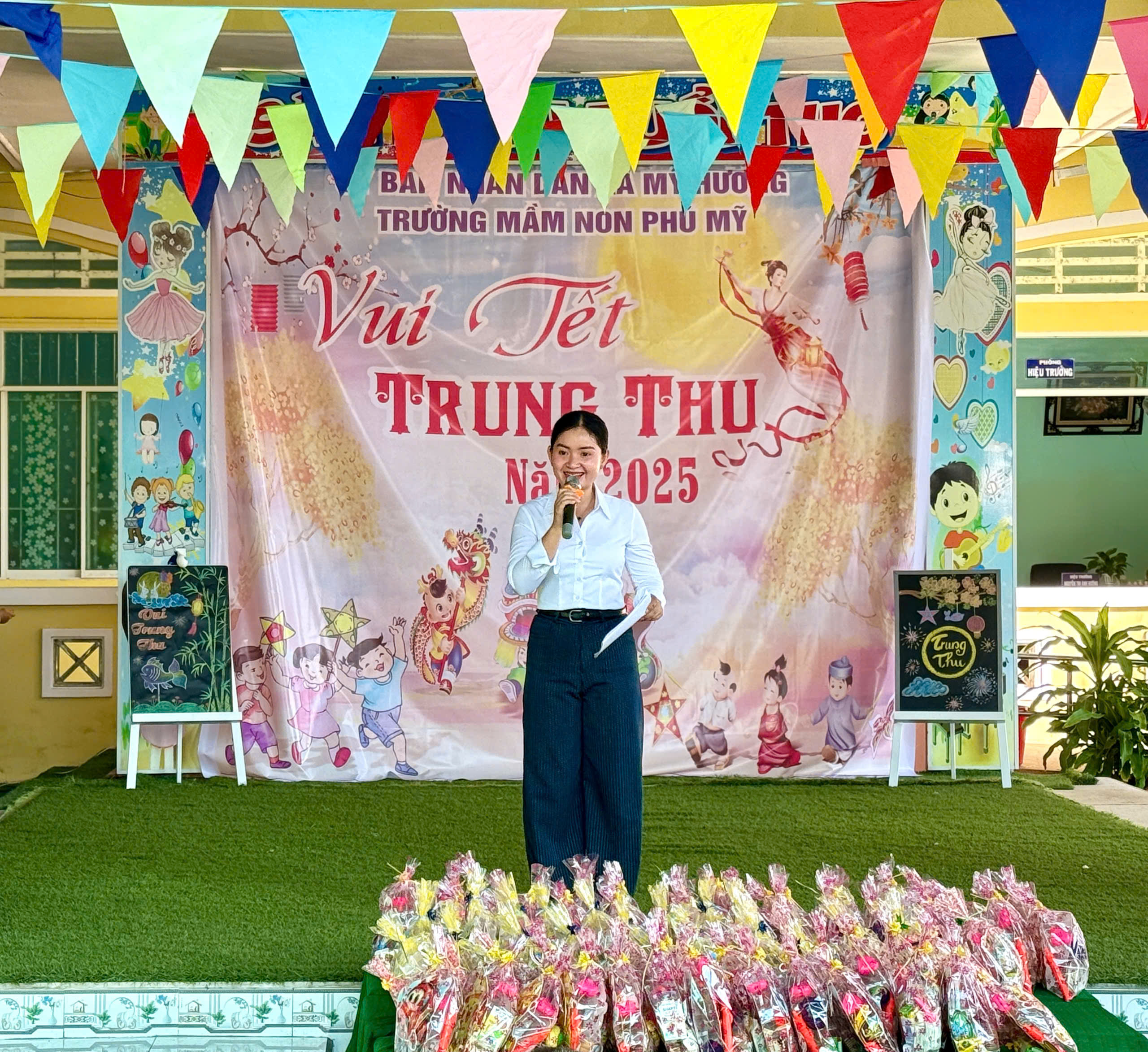 Vui Tết Trung Thu 2025 tại trường Mầm non Phú Mỹ